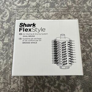 NWT Shark Flex Style Oval Brush